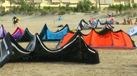 Kitesurf comets in the sand Stock Footage 29664656