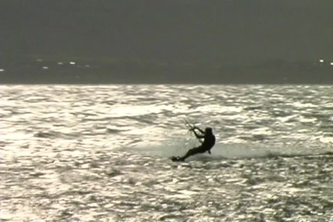 Kitesurf-loop and crash Stock Footage 1001997