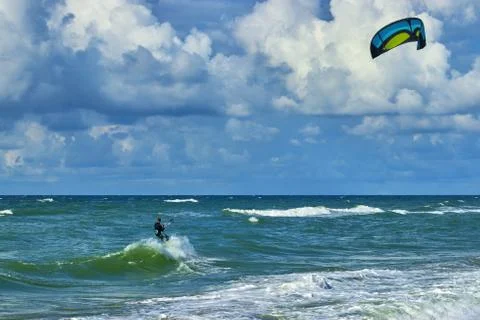 Kitesurfer on the crest of a wave Foto stock