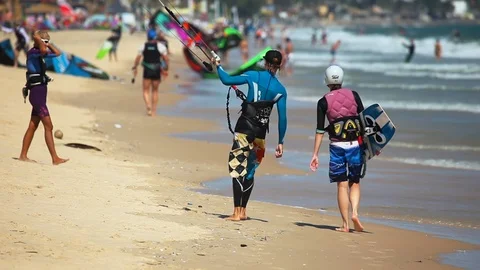 Kitesurfing training in Vietnam Stock-Footage 112586136
