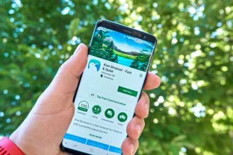 Kiwi Web Browser mobile app on Samsung s8. Stock Photos