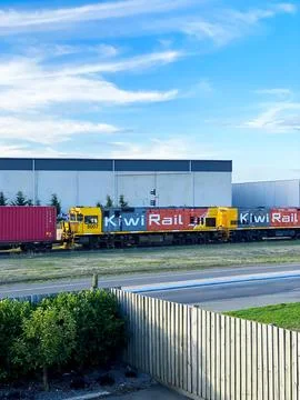 KiwiRail freight train with DL class locomotive 8007 hauling intermodal shi.. Stock Photos