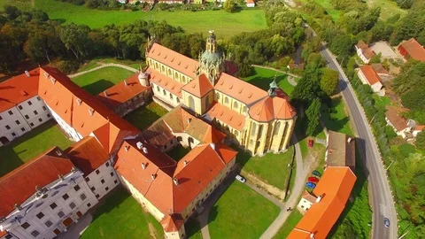The Kladruby monastery. Vídeo Stock 71955190
