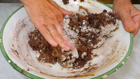 Kneading the cocoa dough by hand Video stock 320067949