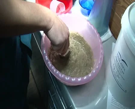 Kneading the mask Видео 10838507