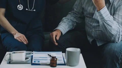 Knee model showing the process of osteoarthritis and knee arthroplasty, doc.. Stock Footage 314212313