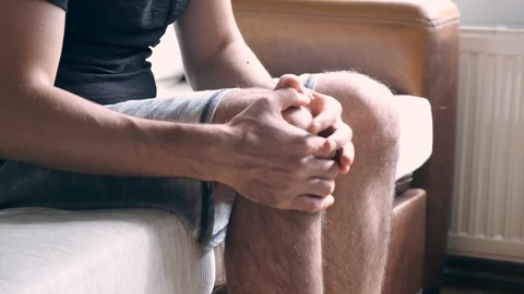 Knee pain Stock Footage 117418875