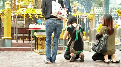 Kneel to Buddha Vidéo 9455570