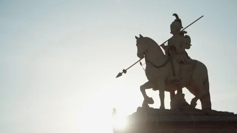 Knight statue Stock Footage 128091091