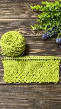 Knitting patterns with a raised pattern and yarn in different colors. Copy .. Foto stock