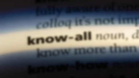 Know all word in a dictionary. Video stock 99561960