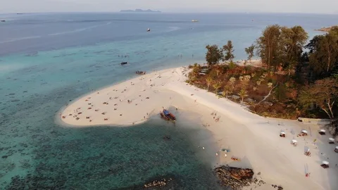 Koh Lipe = spin around beach at sunset Video stock 106364046