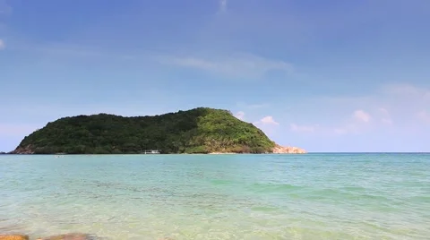 Koh Phangan. Mae Head Beach at Phangan Island. View of Koh Ma. Stock-Footage 61085752