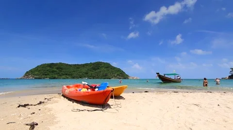 Koh Phangan. Mae Head Beach at Phangan Island. Kayaking near Koh Ma. Stock-Footage 61085887