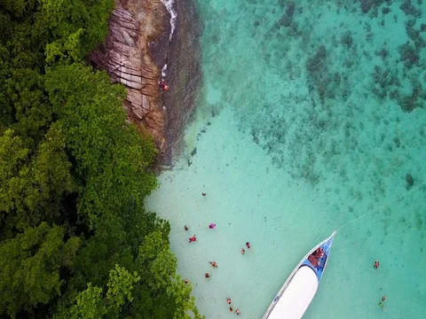 Koh Yang island diving spots of Koh LIPE Island. Aerial view a paradise Stock Footage