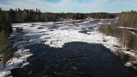 Koitelinkoski rapids in early spring, Oulu Finland 库存影片 331500995