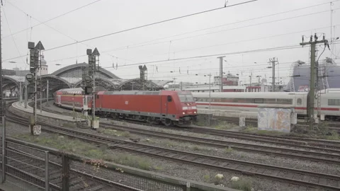 Köln Hbf (Cologne) Train station Stock Footage 132988190