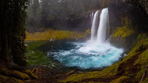 Koosah falls on Mackenzie river in the cascades in Oregon Stock Photos