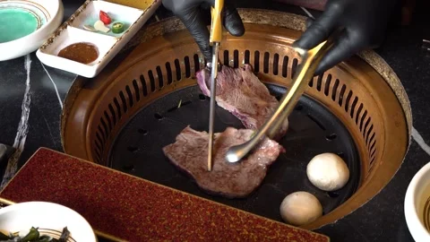 Korean BBQ 4K 動画素材 303656297