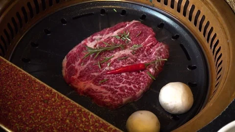 Korean BBQ 4K 動画素材 303656394