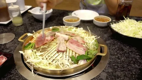 Korean BBQ Cooking Process on a Hot Plate Video stock 311103180