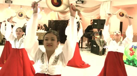 Korean Girls dancing Stock Footage 10734093