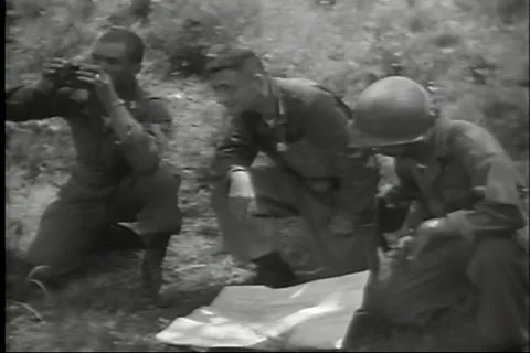 Korean War - U.S. soldiers on the attack - combat scenes Stock Footage 220680194