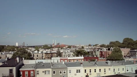 Kosciusko Bridge over Rooftops of Greenpoint, Brooklyn, New York. Vídeo Stock 75382993
