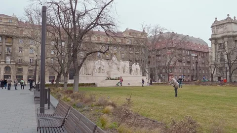 Kossuth Lajos Monument in Budapest Stock Footage 129498392
