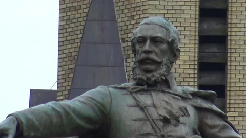 Kossuth statue in Cegléd, Hungary 스톡 동영상 132411530