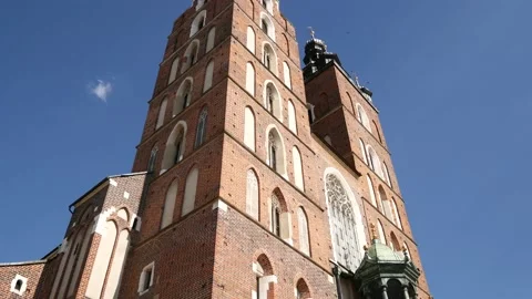KRAKOW, POLAND - JULY 07, 2020: Famous Saint Mary's Basilica (Mariacki Church). Stock Footage