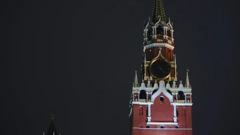 Kremlin Chimes and Kremlin wall, red star, close up, night, no people 스톡 동영상 103185051