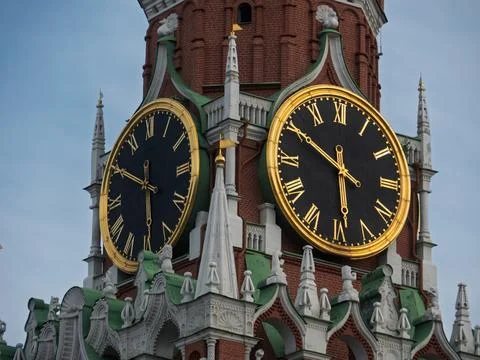 Kremlin Clock Tower: Iconic Timepiece of Russian Heritage Stock Photos