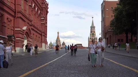 Kremlin passage with a view of St. Basil's Cathedral on Red Square in Moscow Stock Footage 157649569