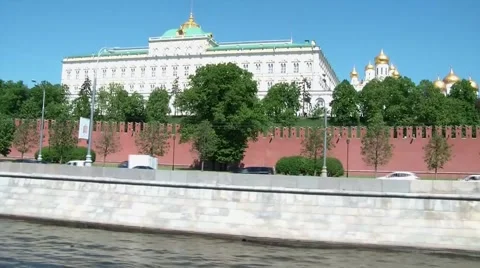 Kremlin Wall. View From A Moving Ship 2 스톡 동영상 5736723