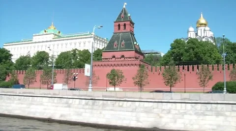 Kremlin Wall. View From A Moving Ship 3 Stock-Footage 5736751