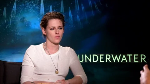 Kristen Stewart is interviewed on press Stock Video Pond5
