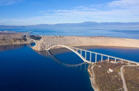 Krk bridge-hyperlapse 動画素材 104075816