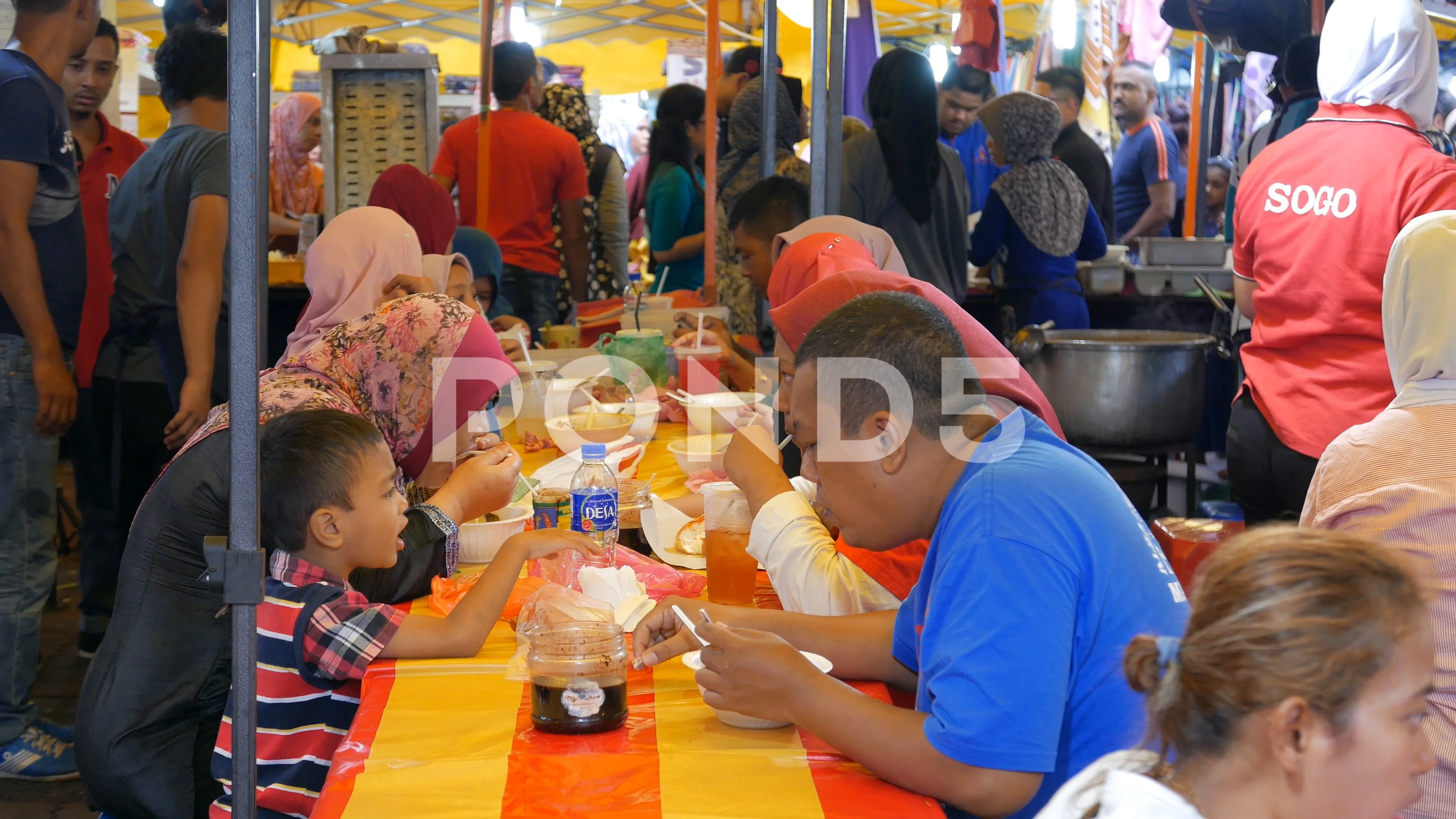 Kuala Lumpur Pasar Malam Jalan Tunku Abdul Rahman TAR Street Food Hawkers