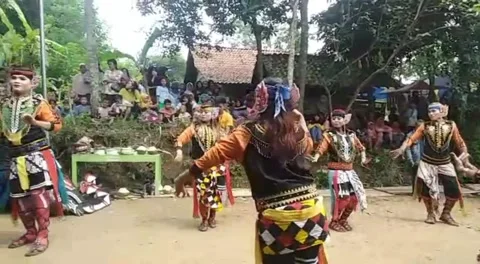 KUDA LUMPING Stock Footage 220683446