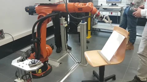 Kuka robot arm 2/9 Stock Footage 171280661