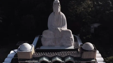 Kyoto - Ryozen Kannon Statue Pull Back 스톡 동영상 102178237