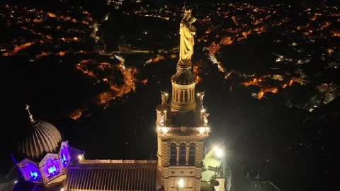 La basilique Notre-Dame de la Garde de nuit Stock Footage 331925368