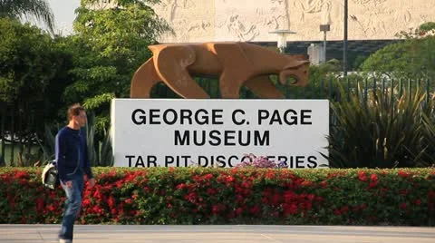 LA Brea TarPits entrance sign in Los Angeles 2 Stock Footage 18967053