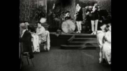 La danseuse et le negro Stock Footage 83613764