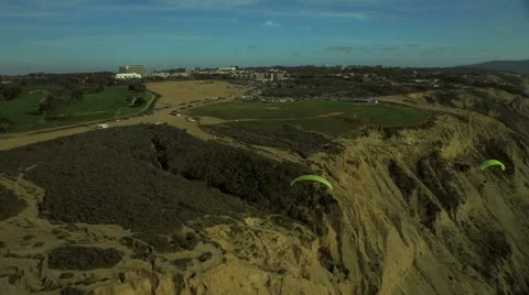 La Jolla Aerial Blacks Beach Paragliding 스톡 동영상 48112164