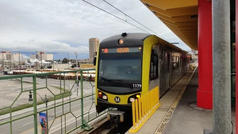 LA Metro Rail Public Transit Transportation Commuter Los Angeles California USA Vídeos de archivo 127911237