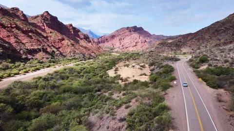 La Quebrada de las Conchas Road Cutting Through Red Rock Valley, Salta Argentina 動画素材 345970318