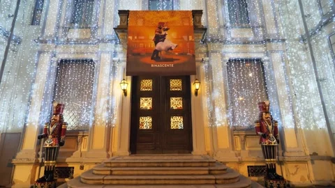 La Rinascente store decorated. Stock Footage 167550453
