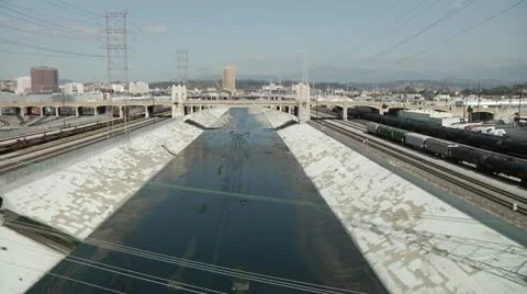 LA River North From 6th St bridge Video stock 10798618